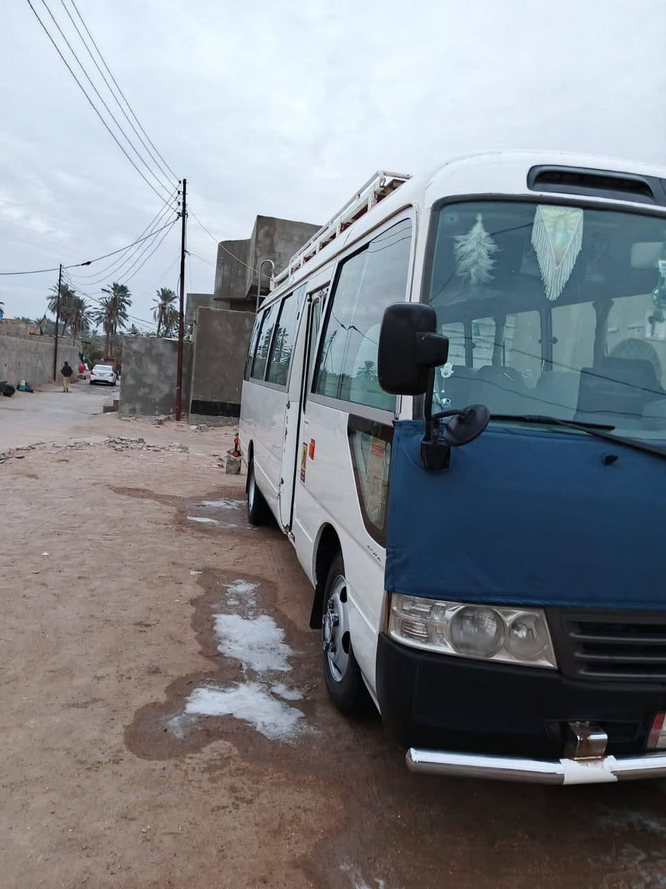 السلام عليكم كوستر البيع موديل 14 كفاله عامه سياره خير من الله قلاب ستاركس مكينه كير اكسن كله جديد سعر تصل على الرقم وبل خدمه *********** مكلف بنشر
