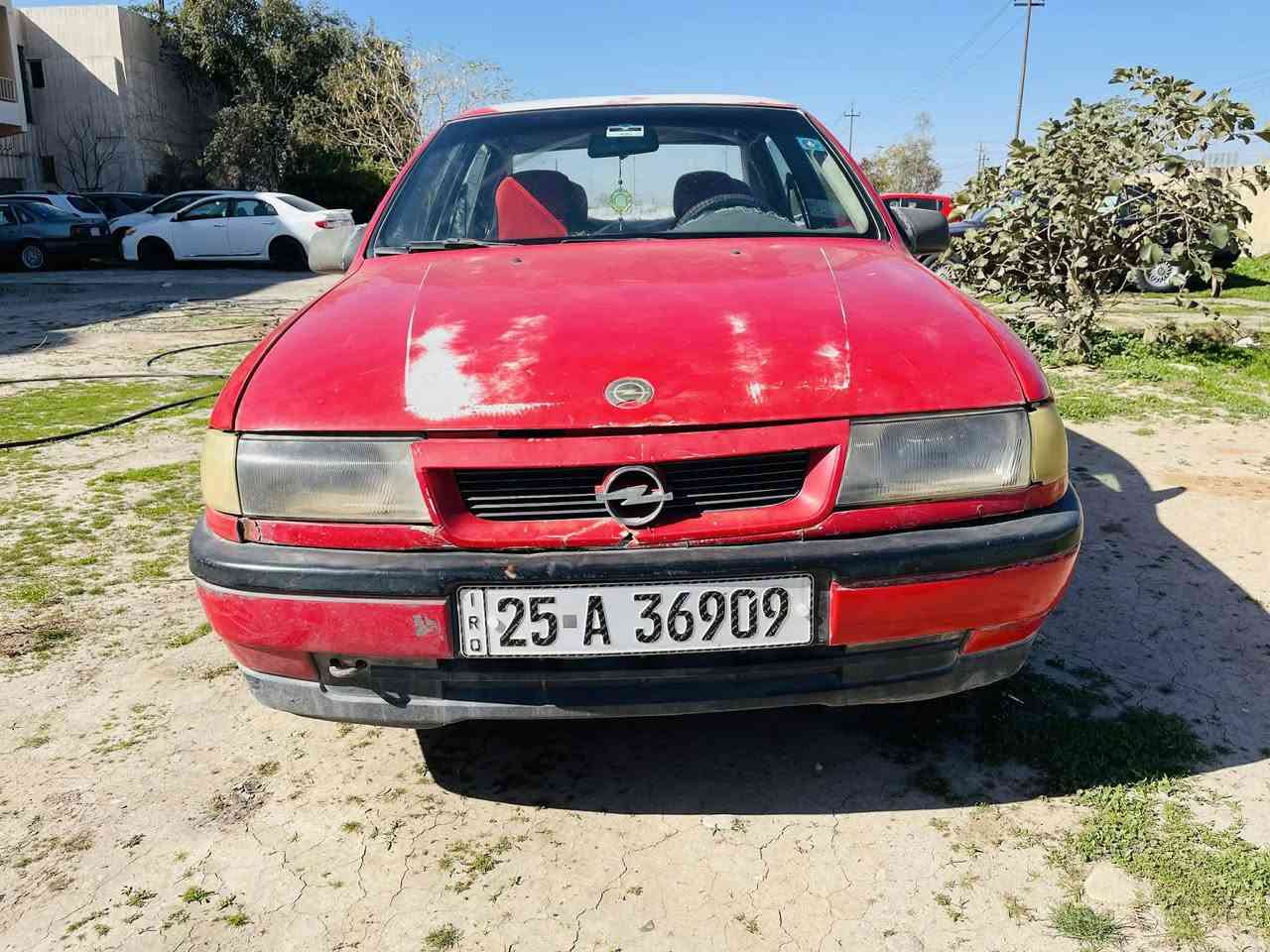 اوبل فيكترا 1991
محرك 18 كير اوتوماتيك 
رقم كركوك الدولي 
بيه كوبون بنزين 
سعر 39 وبيه مجال 
مكان سيارة كركوك حي العسكري
رقم الموبايل ***********
