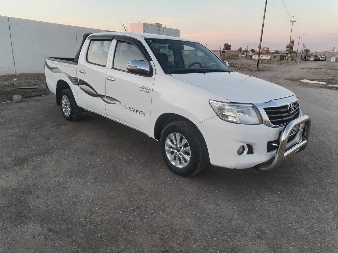 سلام عليكم البيع بكم  موديل 2013 مكفوله
كفاله من صبغ سياره رقم سليمانيه شرط التحويل تخم تاير صدر
محرك وكير شرط سياره جهازه 
مكان سياره بيجي 
سعره 195 وبيه مجال 
مراوس يرهم حسب القناعه 
رقم الهاتف ***********
رقم الهاتف ***********
