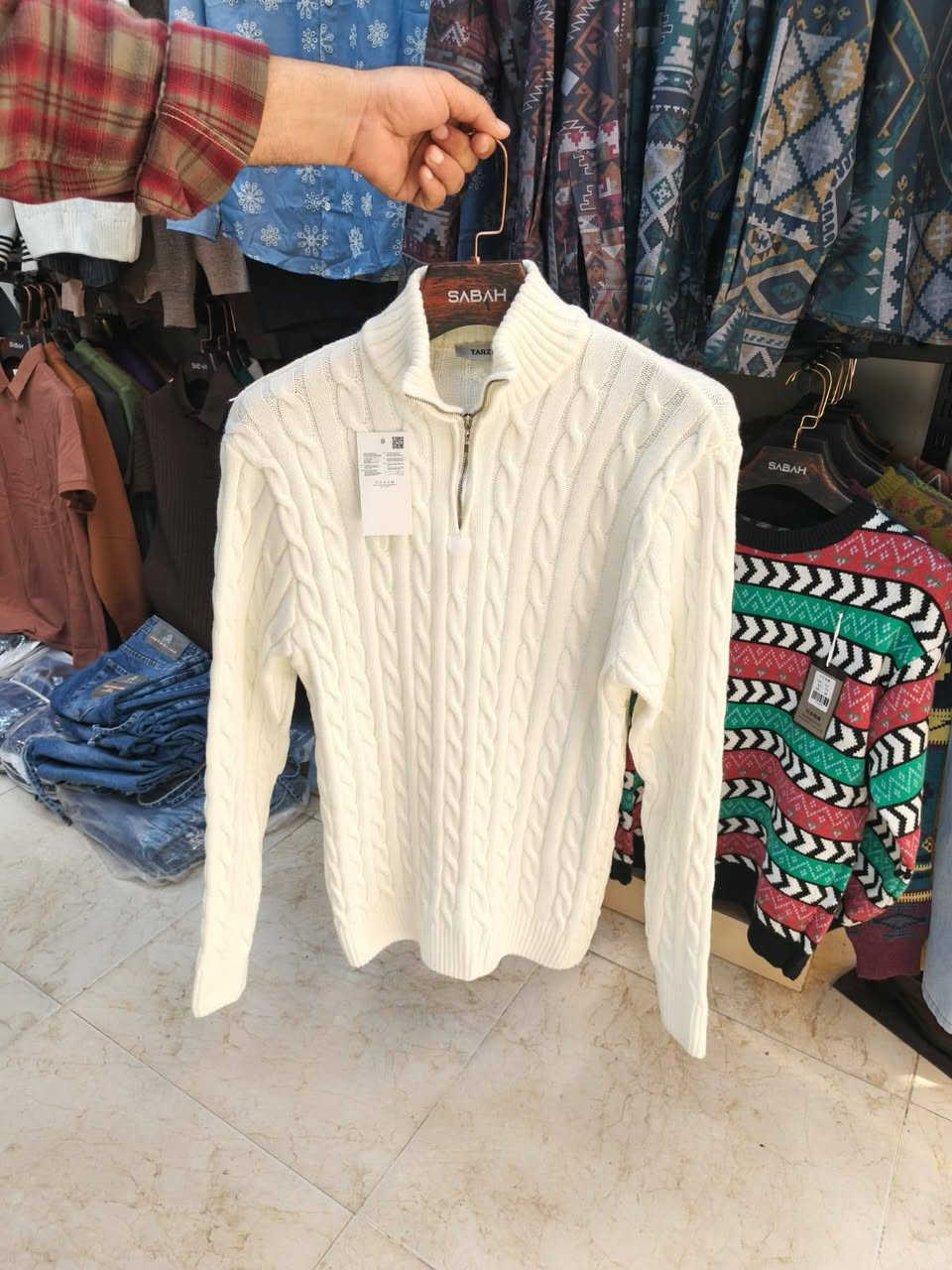 اخر قطع
سعر 10000شياكةة مميزه و ومختلفه مع أزياء قصر الامراء عنوان مسيب شارع الحسينية
***********
