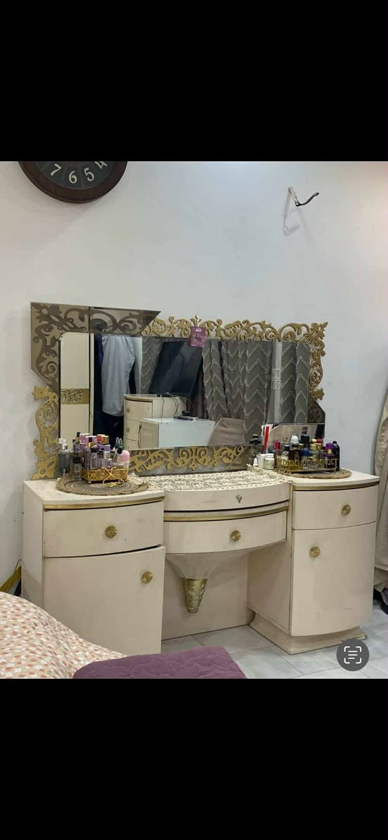 العنوان منطقه الصليخ 
أضراره جامه كنتور مفطوره وياها كومديات جامه شويه مفطر نهايته 300


**إذا كنت صاحب هذا الإعلان وتريد حذفه لأي سبب، رجاءا أرسل رسالة إلى الدعم الفني**