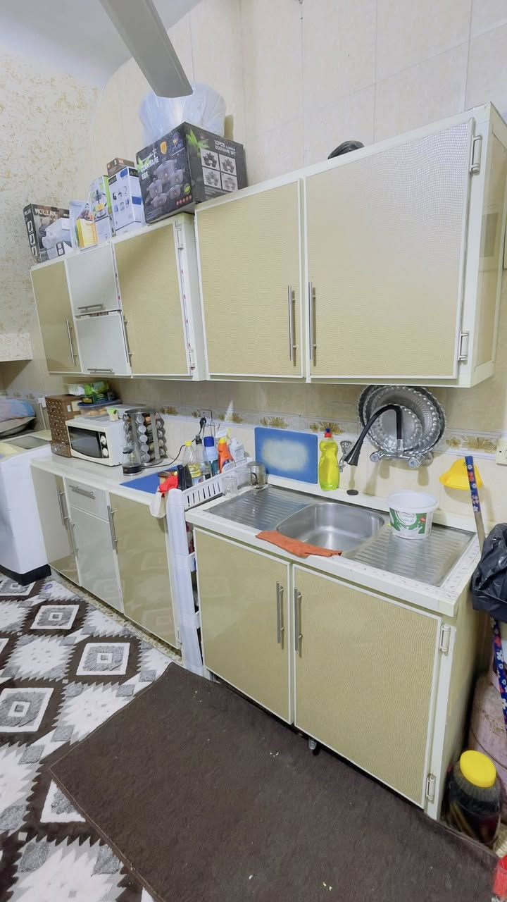 كاونتر مستخدم للبيع نضبف كلش اخو الجديد مكاني بقرب تقاطع الدرويش شهداء السيديه
تواصل واتساب 
***********
