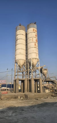 معمل عراقي للبيع رفعه ١٠م سايلوات ٣ ابو ال١٢٠ طن دبل قايش تانكي ماء ٦٠...