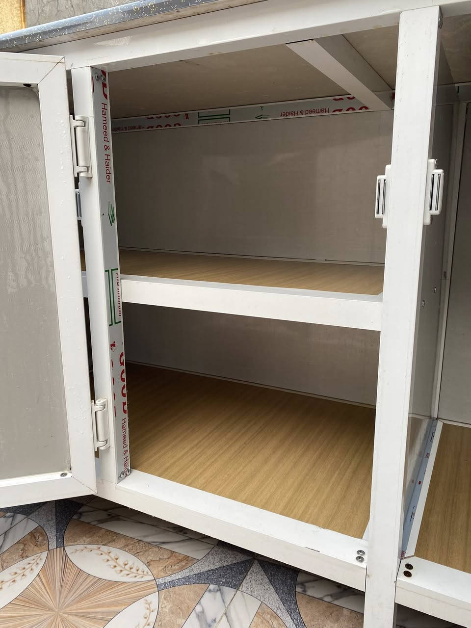 كاونتر للبيع ٤٠٠وبي مجال بصيط  اتصال  ‭
‭٠٧٨٠ ٨٤٧ ٧٢١٧‬
