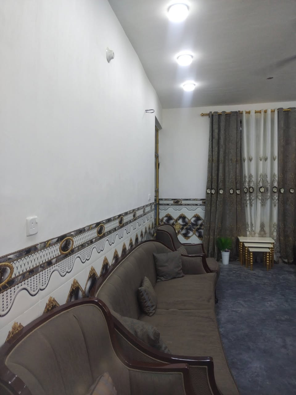بيت للبيع زراعي سند بغداد التاجي ام العظام نزلت سيد جاسم مساحة 200متر مسلح قاطين 6غرف نوم واستقبال وصالة ومطبخ 2حمام 3داخلي خارجي سيرامبك بناء حديث تم الرد خاص ***********.منطقة مخدومة ماء كهرباء تبليط ومجاري تكرم للبزل
