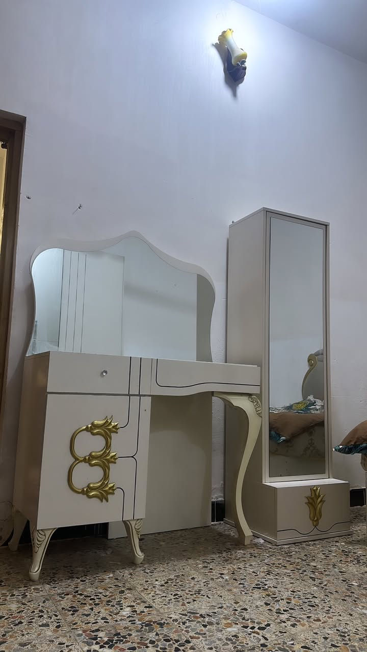 السلام عليكم غرفتي تركيه للبيع // نظيفه وبدون عيوب واستخدام قليل 8 قطع وكنتورها واسع وخشبها قوي
سبب البيع //لغرض السفر  وسعرها 650


**إذا كنت صاحب هذا الإعلان وتريد حذفه لأي سبب، رجاءا أرسل رسالة إلى الدعم الفني**