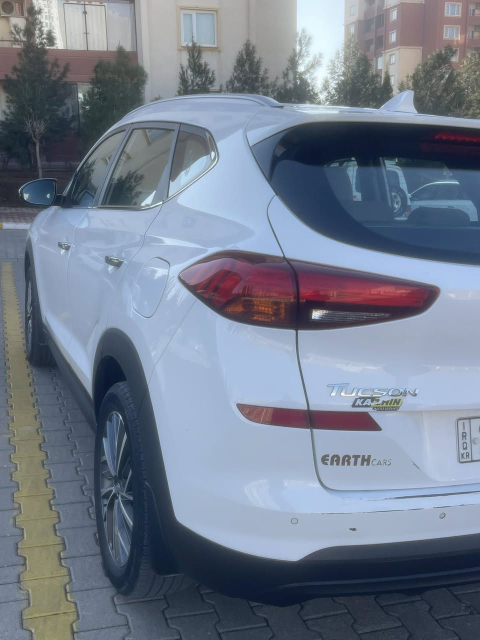 توسان 2019
خليجي كوري 
سياره بدون صبغ بدون بارد 
بصمه تشغيل 
ابواب الاماميه بصمه 
الكشنات كهرباء 
المري شفط 
شحن واير ليس
يدات نيكل + ليدات اماميه خلفيه 
وهند بريك رجل 
سياره ماشيه 163000
رقم سليمانيه ومكانهه سليمانيه 
مكفوله لا صبغ لا شخوط سياره جديده 
السعر 18900$ يعني 189 ورقه 
هاتف ***********
