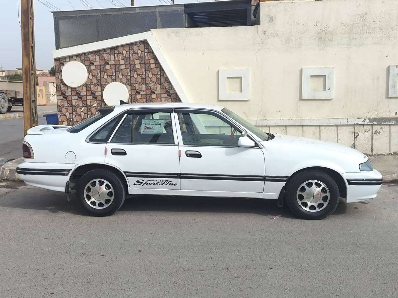 سلام عليكم سياره برنس موديل 95 البيع
محرك نضيف تخم تاير جديد مصبوغة حزام جماليه بسمي وتحويل ثاني يوم السعر 42 وبيه مجال 
رقم الهاتف *********** وبي واتساب
