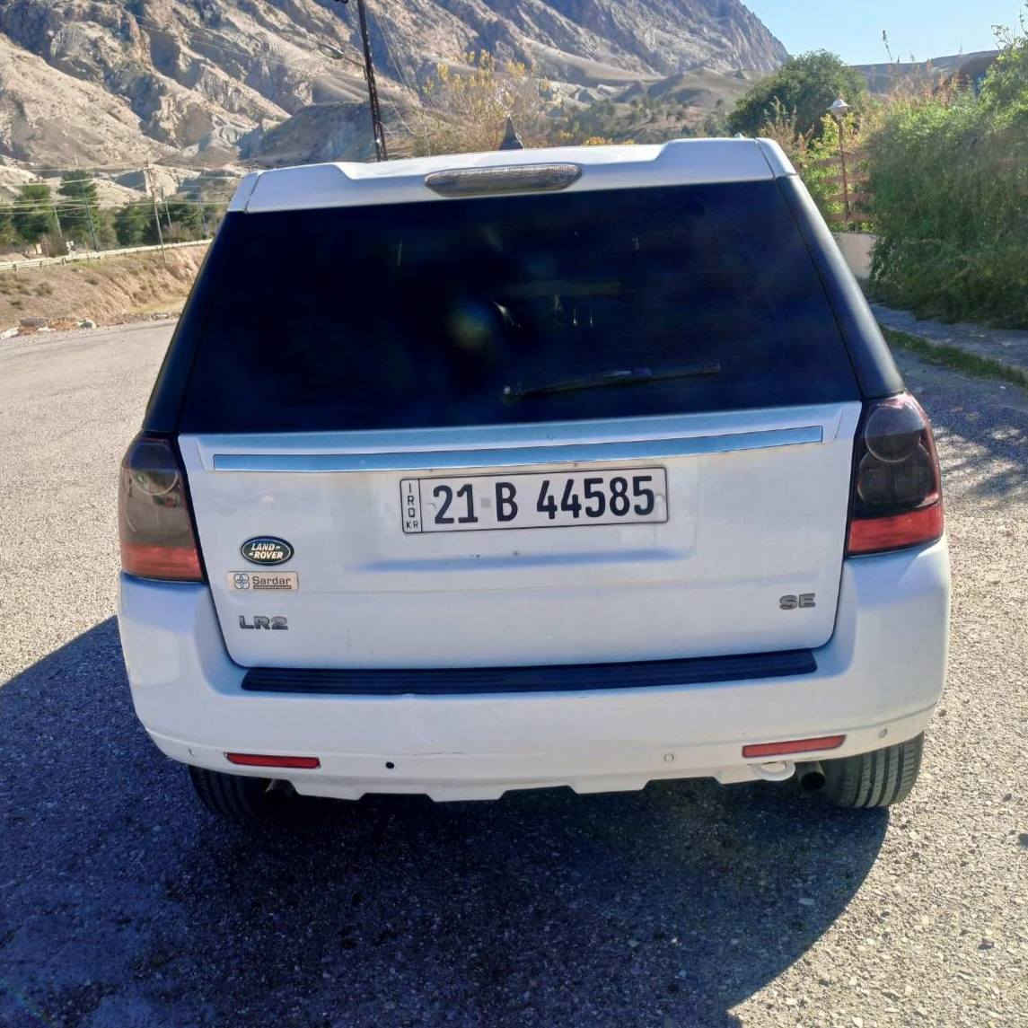 لاند رۆڤەر 2011 ڕەنگی سپی 
گێر ئۆتۆماتیک 
گراین شەفت تاک ئەکسلە
تەقەوڕەقەی تییانییە
بەشەرتی هەموشتێ ئەی فرۆشم
تایەی تازەیەسەنەوی تازەیە
یەک بستی سندوقی بۆیاخی هەیە

سـعـر : لە کۆمێنت داوابکە ڕاستەوخۆ بۆت دێت 📥 

گێر و مەکیەنەی بەشەرت 
هیچ کێشەیەکی تێدا نییە 

ژمارەی خاوەنەکەی 
***********
***********
