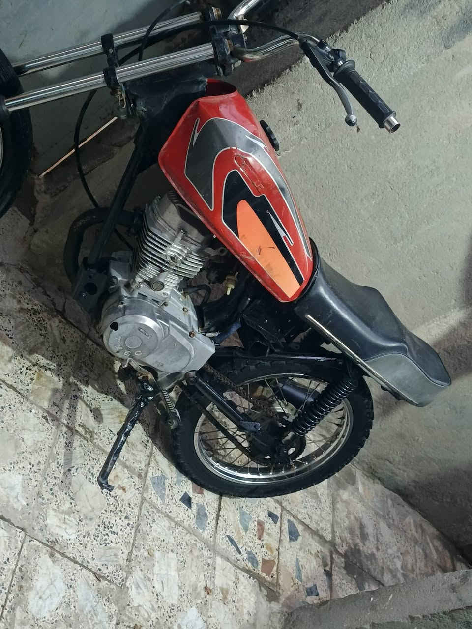 سلام عليكم اربعه كير كلك كلك مكفوله لبيع بيه نواقص بسيطه كلش دراجه نضيفه محرك نضيف ب250وبيه مجال مكاني فريحه قرب علوه قديمه كربلاء ‏‪***********‬‏

