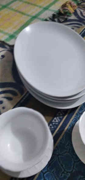 سلام عليكم اغراض مال بيت 
وانواع الفرفوري والتحفيات حله شارع 80 قرب مدرسة زهور بابل الابتدائيه 
***********
