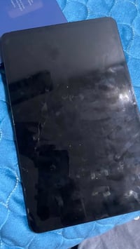 هونر باد ٨ ذاكرة ١٢٨  ايباد يخبل صوت عالي ما يصرف ابد بي هاي الفطور ما...