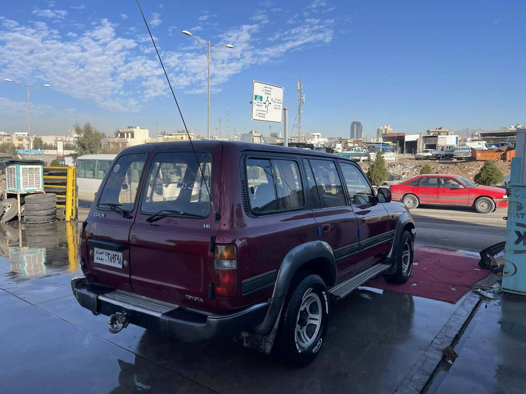 لەیلا عەلەوی مۆدیەل ٩٢
سەیرەیەکی جوانو ڕێکو پێکە 
مواسەفاتی ٣ڕوبعە سەلاجەو تەبرید مەرکەزی
ئاڕمی پلاستیک سلێمانی 
مەکینەی ٣ف سەرفەکا 
گێڕوئەکسلو دەبڵئەکسلی بەشەرت  
سعری ٤٢وەرەقە
*********** السليمانية, العراق
