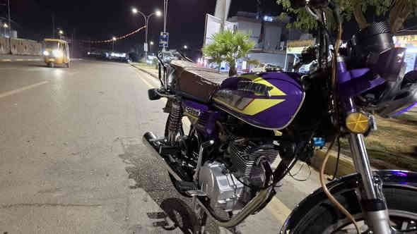 دراجه سونك لل بيع المكان وسط عزيزيه 
محرك 200 دراجه قنبله محرك فول 
اوراق السعر ((750)) وبيهه مجال 
ما متواجر فيس الرقم ***********
