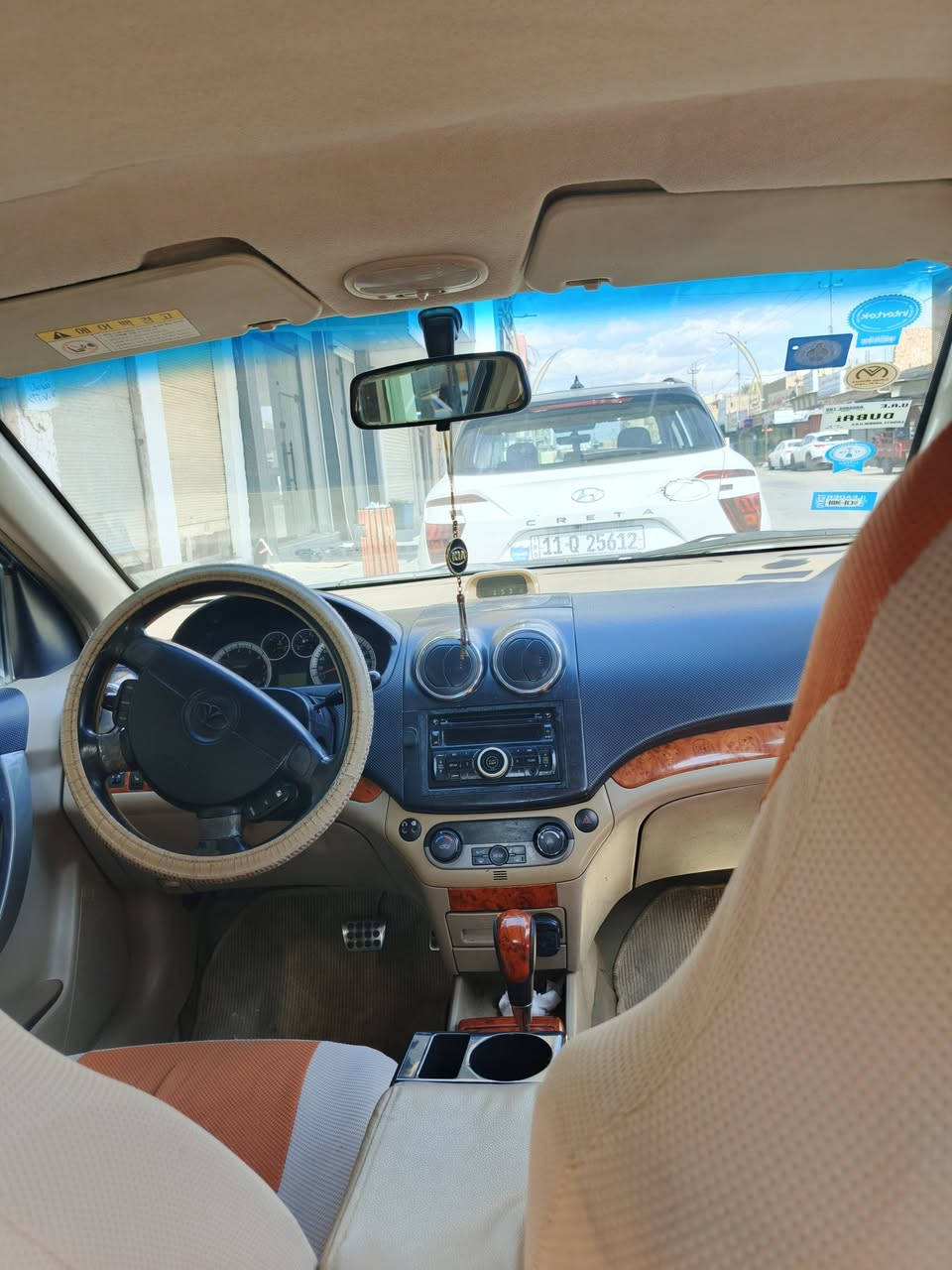 سلام عليكم للبيع سيارة اڤيو جنترا كوري موديل 2008 اوتماتيك وارد خليجي بيها طخة بسيطة بالباب ومعدلة عل البارد وبيها رشة بالهلال مال الجاملغ بدون معجون السيارة نضيفة جداً غرفتها جديدة فول سيارة كاملة من كلشي مري تحكم شفط تحكم ستيرن محرك 1600 تبريد ثلج  رقم انكليزي هذا الجديد باسمي مشروع وطني ثاني يوم احولك غراضها مكومات وفلس ونص جيب وشد مال  اڤيو الي ياخذها فلس واحد مايصرف عليها اني كناي من المكتب للبيت  السعر اتصل على الرقم داخل المنشور بس لتكسر بمال مسلم على العنوان صلاح الدين  ***********
