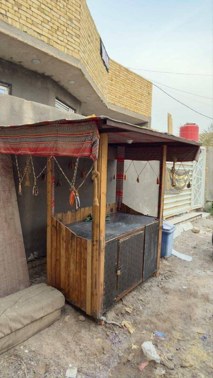 ميز  قهوه جاهز 
كلشي مابية ب300 وبي مجال 
 الناصرية المركز .الشراي يتصل ***********
مكلف بالنشر

