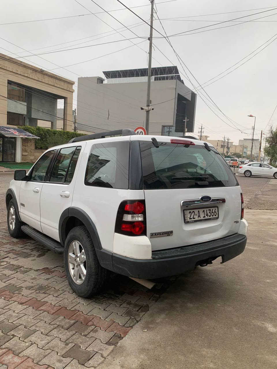 فورد ئيكس بلوةر موديل ٢٠٠٨
سةيارةكة بي سبوغة تةنها يةك قوبي هةية
سفري شةريكة ي نفيا 
مواصةفات خليجي
فوول فوولة بةس سلايت نية
سةيارةكة هةموو گياني بةشةرتة
نرخي ١٠٦ وةرةقة و مجال 
*********** أربيل, العراق
