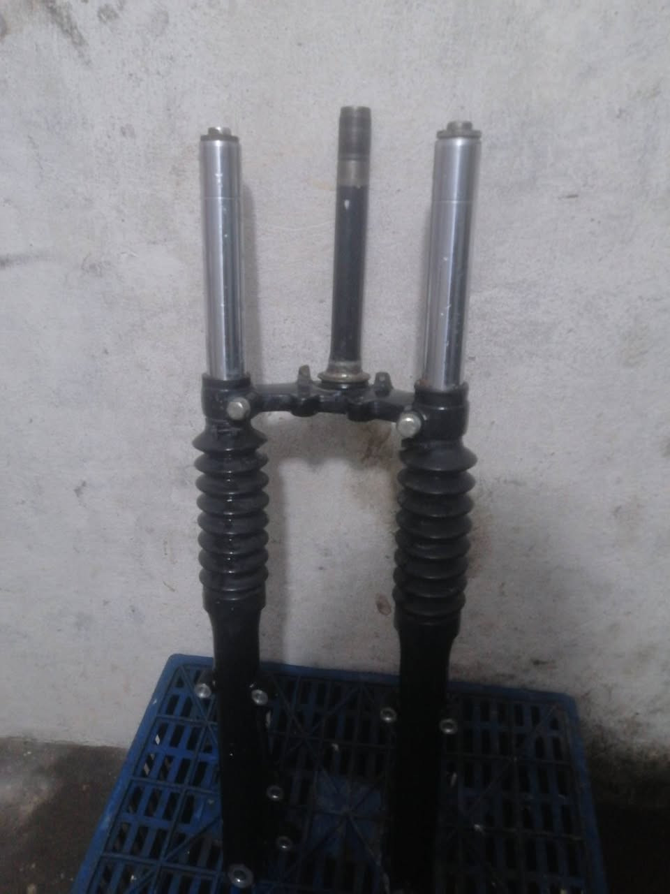 صدر بوكسر موديل 2023 اصلی تفصیخ للبیع شغال فول العنوان میسان العماره رقم الهاتف=***********
(المو شراي لا یتعبني رچاََ) 🙏🏿.
