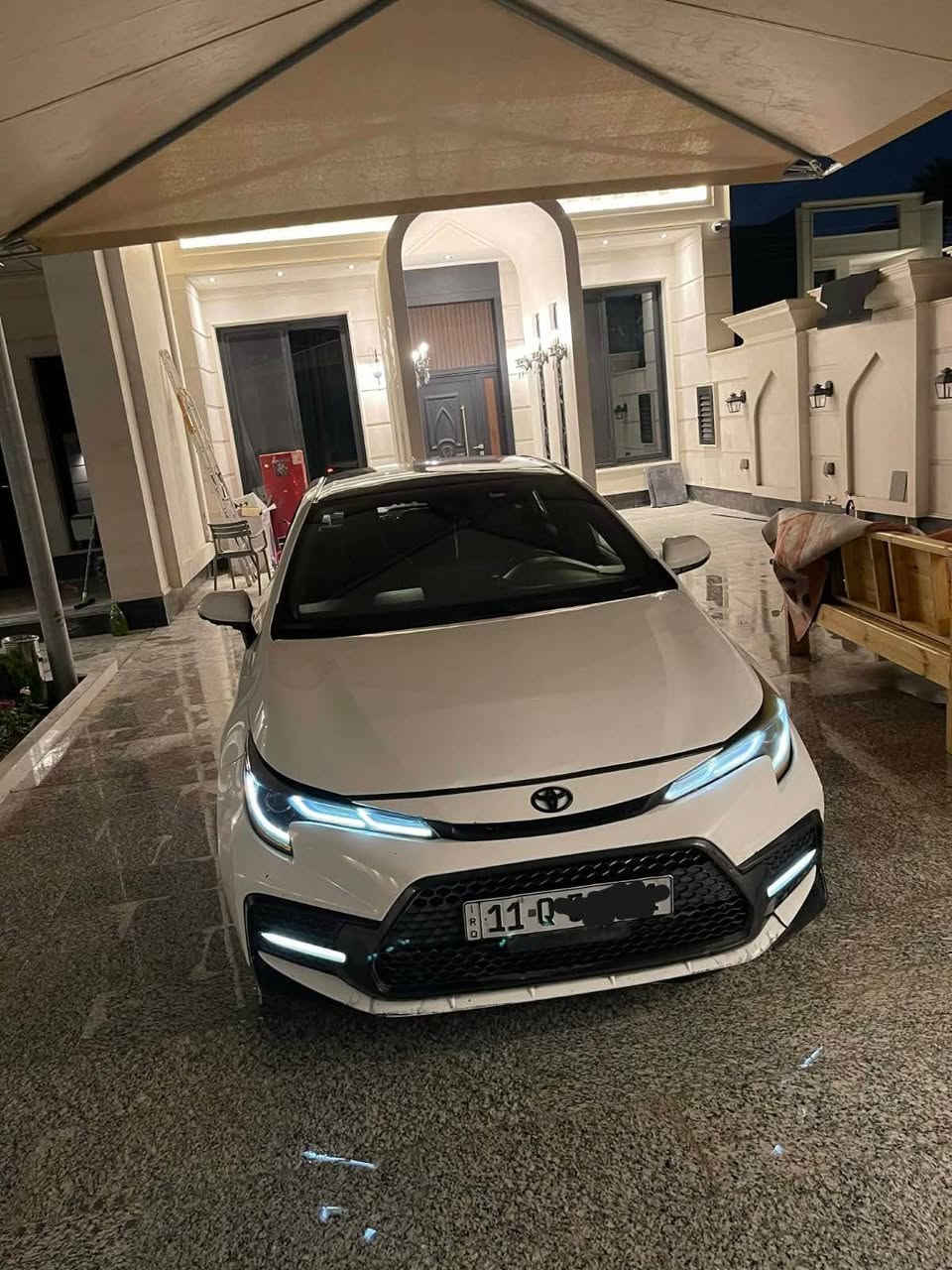 تويوتا كورولا

مواصفات: SE محرك 2000
ماشية 113 الف

الموديل:2022 رقم بغداد 

اللون: ابيض تو كلر بلادي قماره سوده 

السياره حادثه من امريكا باب وجاملغ 

والبنيد بي بارد 

والسياره صار قدر وبيه ضربه خفيفه بل صفحه مال امريكا مال صفحة السايق ومعدلةPDR
السياره خير من الله ترايه  شفتات سرعه شاشه جبيره تحكمات ستيرن تحديد مسار مانع انزلاق هاند بريك بصمه 
اوتو هولد مثبت سرعه كروز رادار امامي 

انظمة قيادة eco normal sport
السعر 134 مكانهة بغداد دورة 
*********** بغداد, العراق
