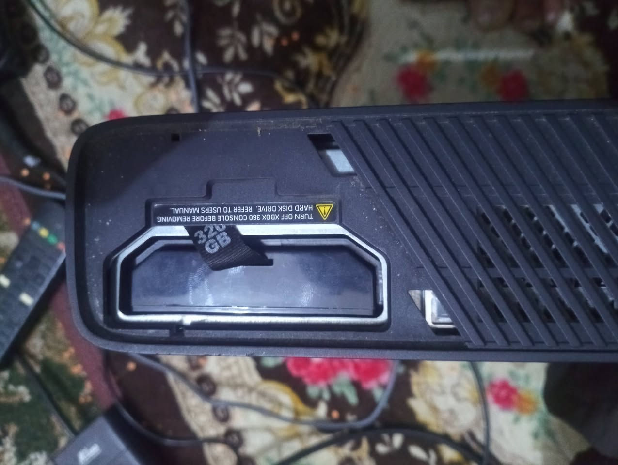 السلام عليكم  كلشي مذكور بلمنشور لا تسألني شبيه ما بيه يفيدك راسلني اكس بوكس 360سوبر سلم كامل الملحقات زوج جوستكات 51لعبه العاب كلش حلوه بيس2025 +ريدد ردمشن1+توم برايدر العاب كله حلوه فيفا 2019 وبيس2013 وماين كرافت السعر 100 وبي مجال قليل مكاني سوق الشيوخ


**إذا كنت صاحب هذا الإعلان وتريد حذفه لأي سبب، رجاءا أرسل رسالة إلى الدعم الفني**