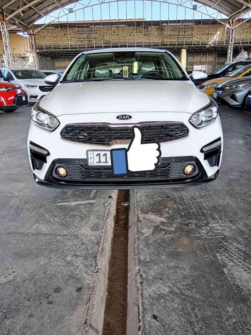 كيا سيراتو خليجي ٢٠١٩ رقم بغداد انكليزي تحويل مباشر 
مكفوله بدون قطره صبغ ولا فتح ولا تبديل السياره جديده
الموصفات فول عدا الفتحه
بصمه تشغيل + بصمات ابواب
تشغيل عن بعد + جنطه ذكيه 
محرك ١٦٠٠ اقتصادي بدون ادوانز
فول تحكم استيرن    
حساس امامي دكمه    + حساس خلفي
كشنات مخمل      + الارضيه جلد+ الجنطه جلد
مري شفط      + اشاير مري + نظام ترحيب
       ماشيه 93  الف شرط حقيقي 
بصمات عدد ٢.        تبريد قطعتين
٣ انظمة عاي وسبورت واقتصادي
خمسه ويل كب.   
لد امامي.     + لد خلفي
الشراي يتصل ***********
