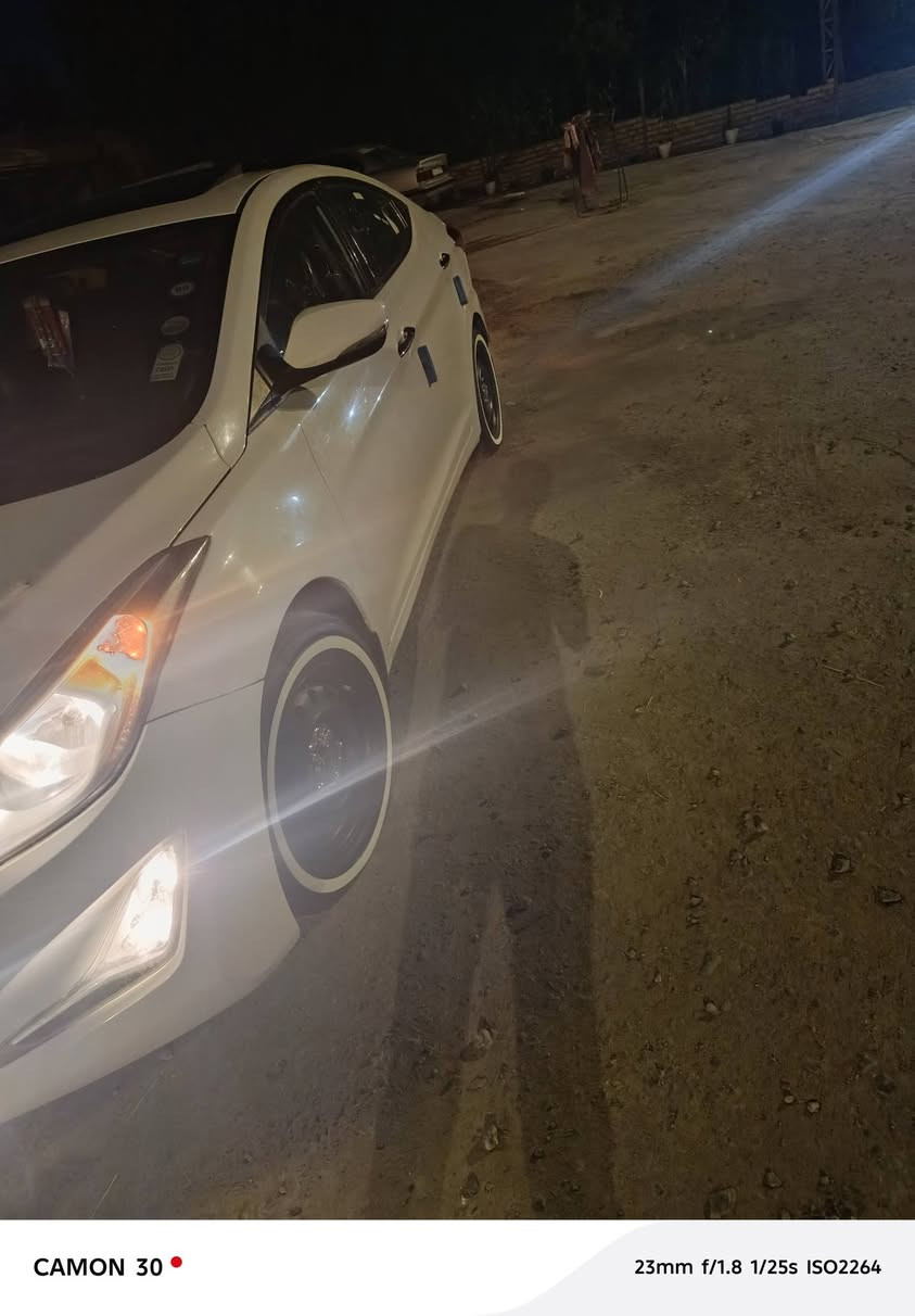 ‏النترة مديل 14شكل ال 16 فول بصمه فتحه تحكم ستيرن بصمه بل بيبان كشنات جلد فول واحد على واحد بيه قبق جنطه مبدل وربع بنيد صبغ وبارد بيه شويه جاهزه عله اخر حبايه مكينه 1800 اعله فئه سعر 120 مكان نجف كوفه  ‏‪***********‬‏
