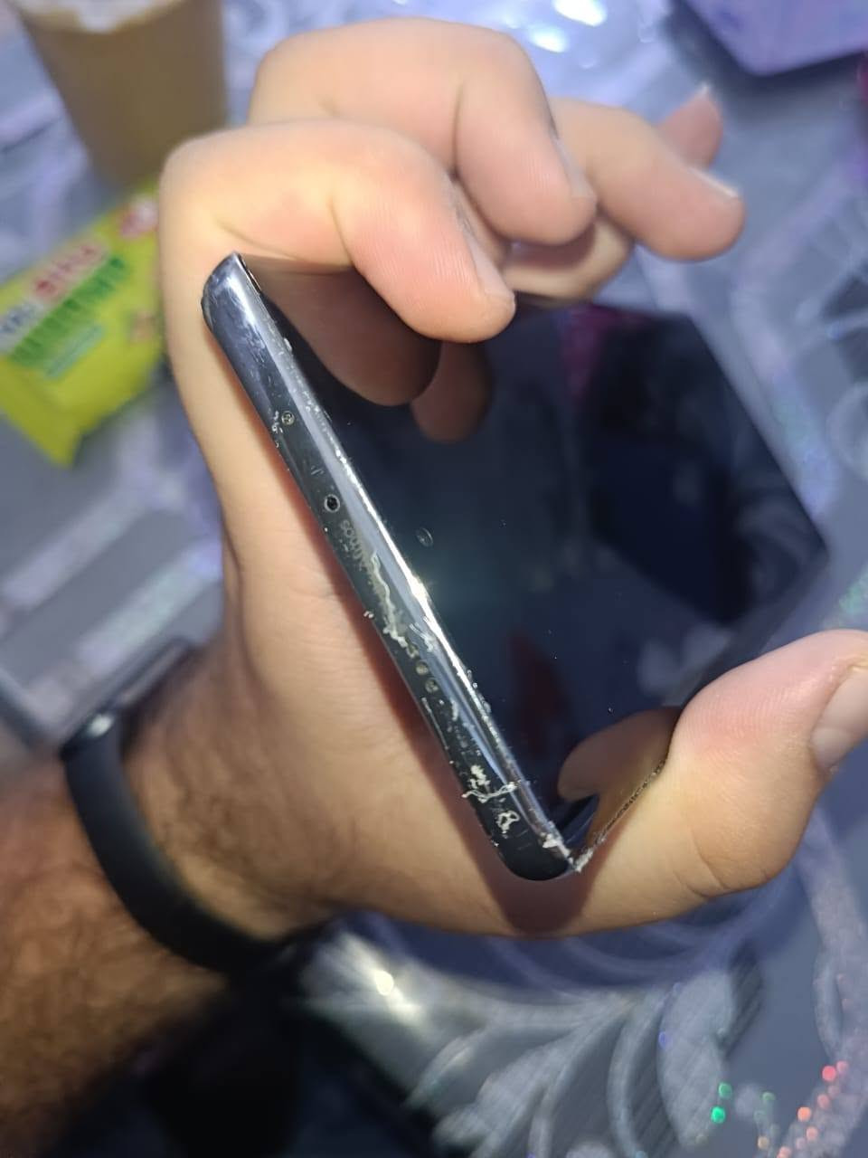 تكنو كومو ٤٠ برو ٥ جي للبيع مبدل بيه شاشه اصليه كامل ملحقاتة موجوده
ذاكرته ٢٥٦ و يجي ١٢ + ١٢ رام عشوائيه 
قوي بالالعاب مثل ببجي و pes 
مكاني بغداد جديده 
رقمي *********** / *********** 
توصيل بس داخل بغداد فقط
