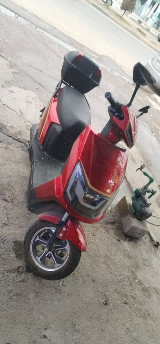 سلام عليكم شباب مكلف بل نشر  للاستفسار مع صاحب الماطور هذا رقمو *********** ماطور شحن ماشي شي قليل ماطور نضيف ملفو 2000 بطريه جديده شرط السعر 425 بي مجال شي قليل
