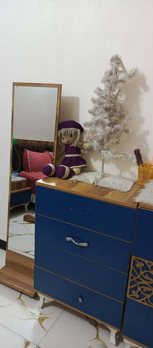 غرفه نوم تركي نضيف بيه اضرار قليل بى 300ببه مجال


**إذا كنت صاحب هذا الإعلان وتريد حذفه لأي سبب، رجاءا أرسل رسالة إلى الدعم الفني**