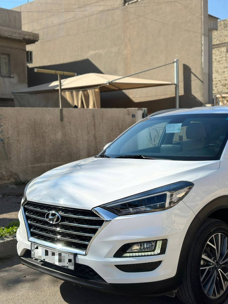 السلام عليكم
‏
‏توسان خليجي 2020
‏
‏الكاصد خمس عدسات
‏
‏سياره كفاله عامه من الدعاميه للدعاميه من كل شي 
‏حتى الشخط
‏
‏سياره نظيفة ع أيدي جبتها زيرو يعني سياره ع أيد شخص واحد فقط سنويه وتحويل ثاني يوم رقم بغداد بأسمي 
‏
‏مواصفات 
‏
‏حساسات 
‏
‏أمامية خلفية 
‏
‏مري شفط 
‏
‏ثلاثة وضعيات قياده 
‏
‏بصمة وتشغيل عن بعد 
‏
‏ترحيب بل يدات والمري جانبيه 
‏
‏شحن لاسلكي 
‏
‏تبريد قطعتين 
‏
‏بك لايت فول أليدي 
‏
‏سياره نظيفة إلى درجة ماشية 55km حقيقي
‏
‏السعر 215بيها مجال للشراي 
‏
‏مكان السياره بغداد البنوك 
‏

‏***********
