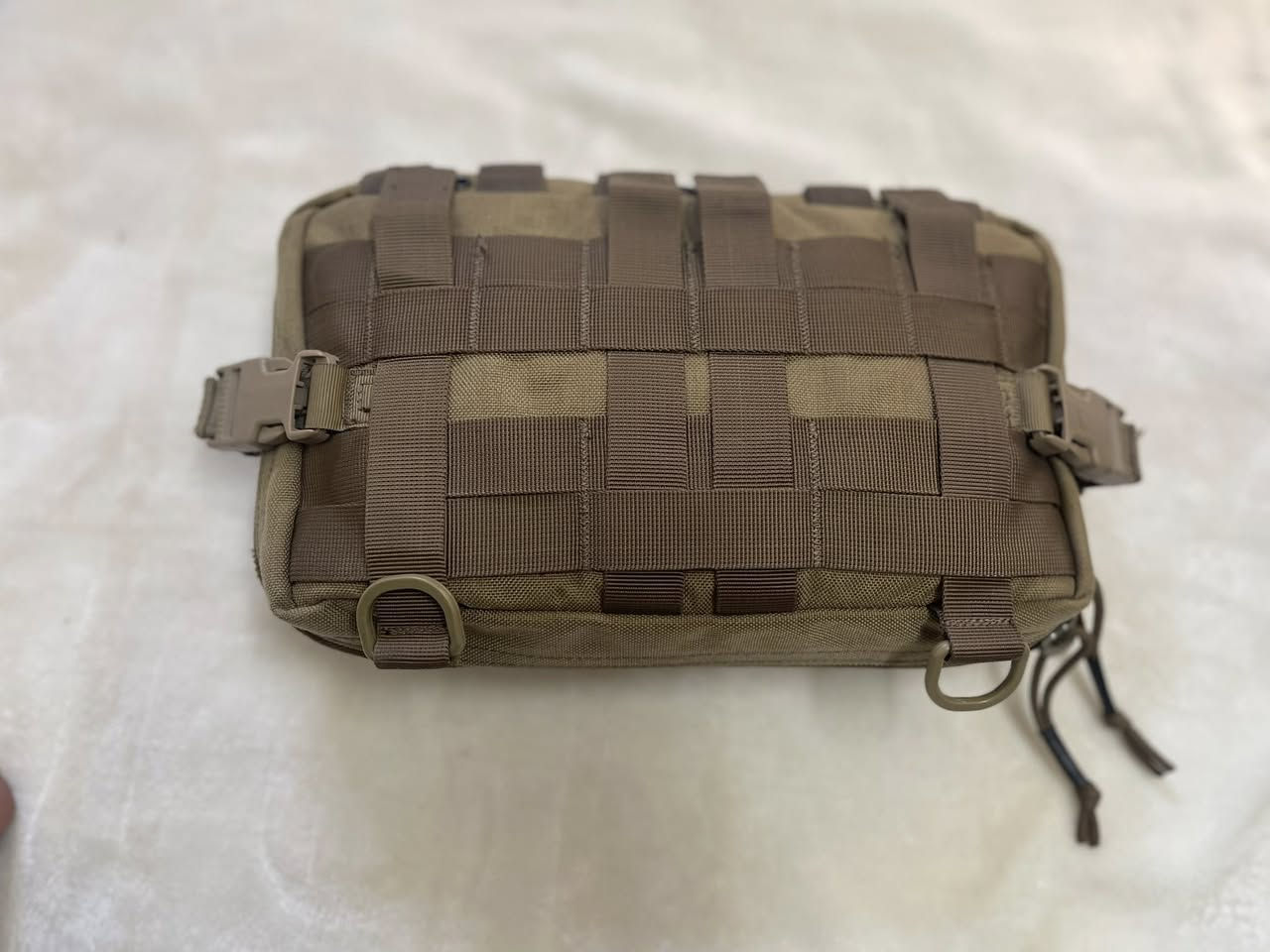 سلام عليكم  جعب للبيع كله اصلي كل جعبه وسعرهه سعرهن خاص وتدلل


**إذا كنت صاحب هذا الإعلان وتريد حذفه لأي سبب، رجاءا أرسل رسالة إلى الدعم الفني**