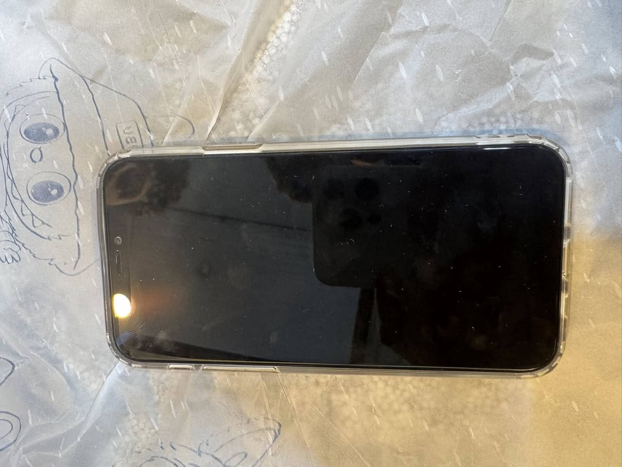 السلام عليكم
ايفون ١١ برو
مبدل شاشه وبطاريه نوعيات زينه فيس ايدي عاطل
شاصي نضيف 
ذاكرته 64
شريحه وحده كل شى بيه شغال 
سعره ٢٥٠ وبيه مجال بسيط 
***********
العنوان دور الشرطه البصرة
