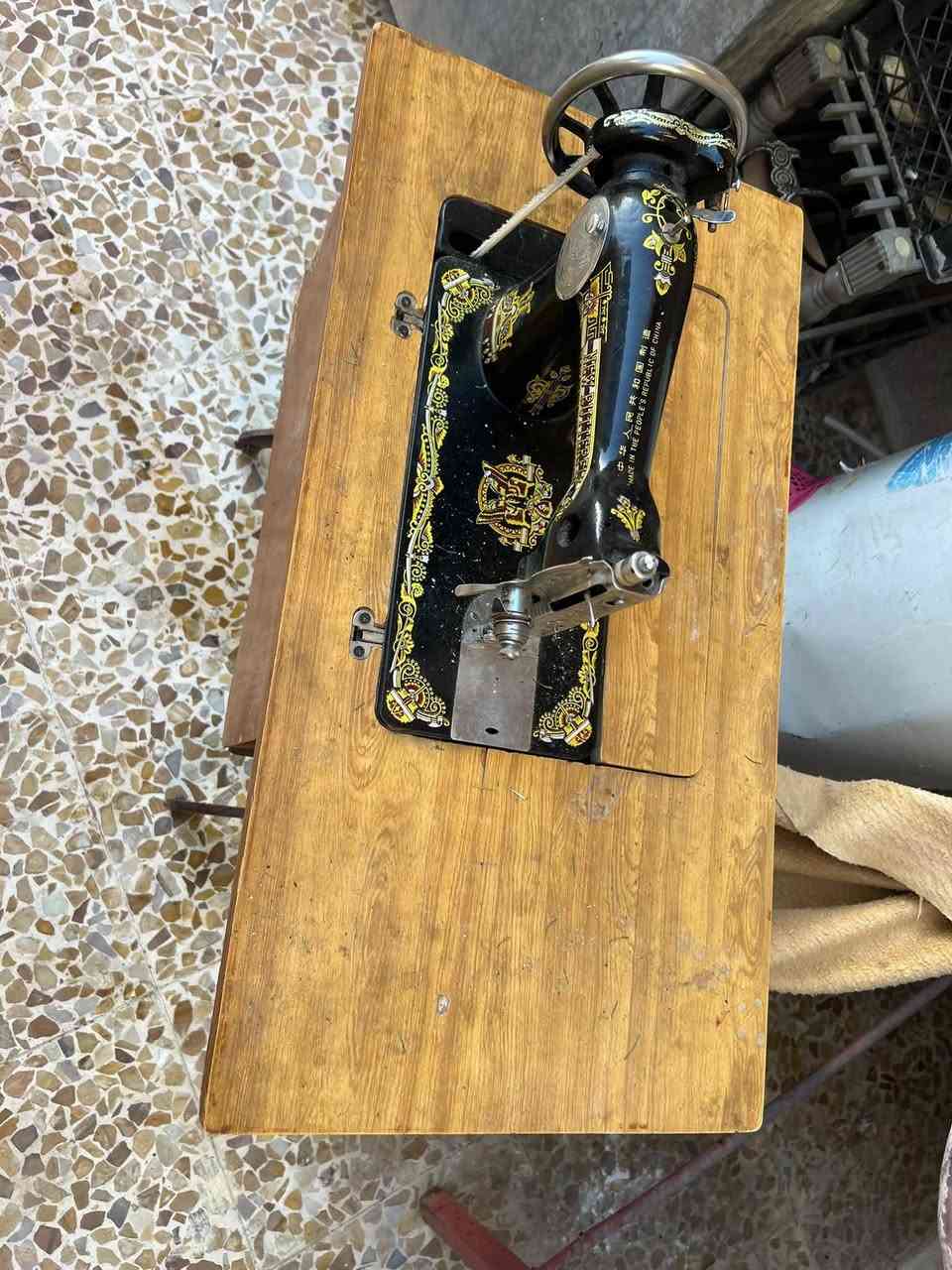 مكينه فراشه شرط خياطه رجل 🦵وماطور بس مابيها ماطور مكاني كركوك ***********
