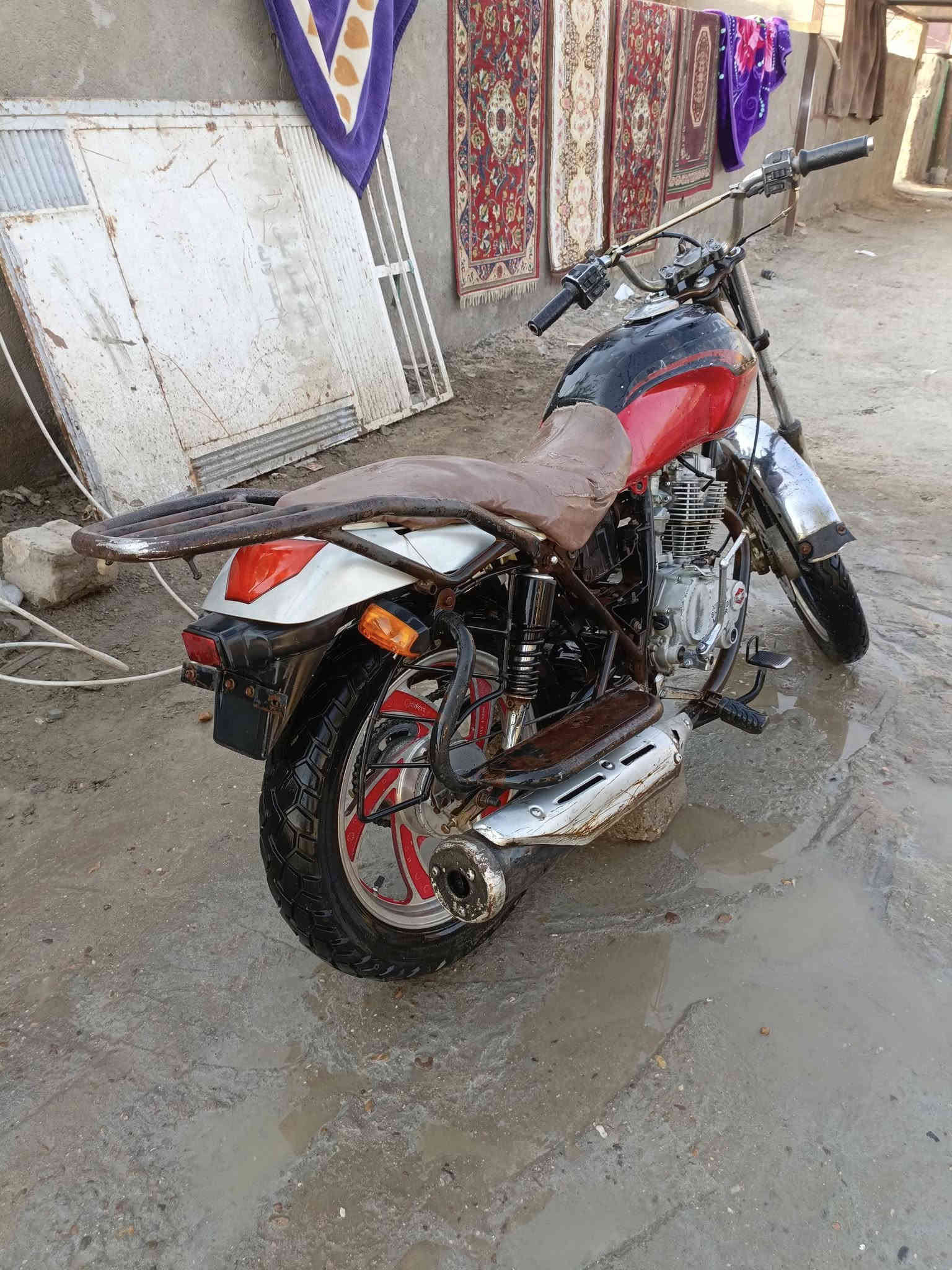 السلام عليكم دراجه 5كير للبيع دراجه جاهزه ما ناقصه شي كلك اللسعر 275وبيه مجال اللشراي السراي يتصل ماكو خاص ***********
