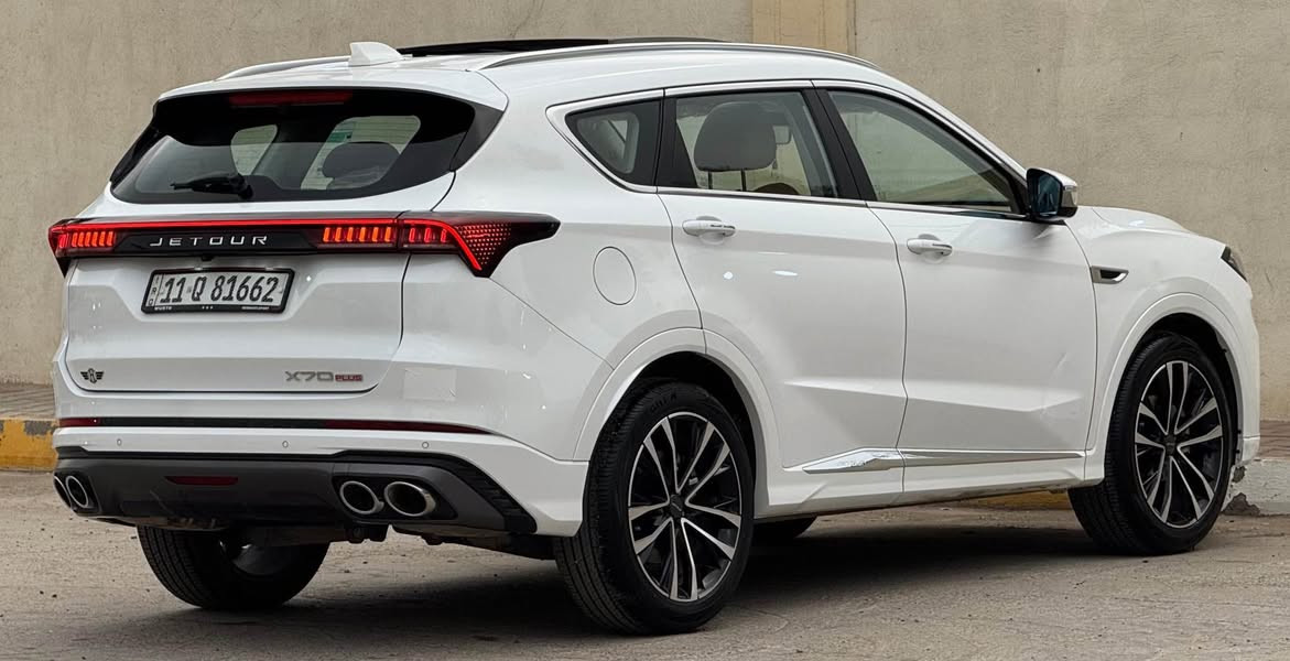 جيتور 2025 X70 بلاس وكاله هارلم ام ضمان خليجي فول مواصفات سبعه راكب ماشيه 8000 المواصفات بصمة تشغيل بصمة دخول 
انارة كلمة جيتور بالمرايا  خمس كاميرات 360 درجه شنطه كهرباء حساسات امامي وخلفي رادارات مرايه شفط تدفئه وتبريد كوشينات السائق والراكب الامامي تحكم كهربائي بالكراسي السائق والراكب الامامي تبريد قطعتين مانع انزلاق كاميرا داشكام شحن لاسلكي ثلاجه تبريد المشروبات اناره محيطيه متعددة الالوان شاشه متصل 3 انظمة قياده
بغداد- الكاظميه
***********☎️حسنين بغداد, العراق
