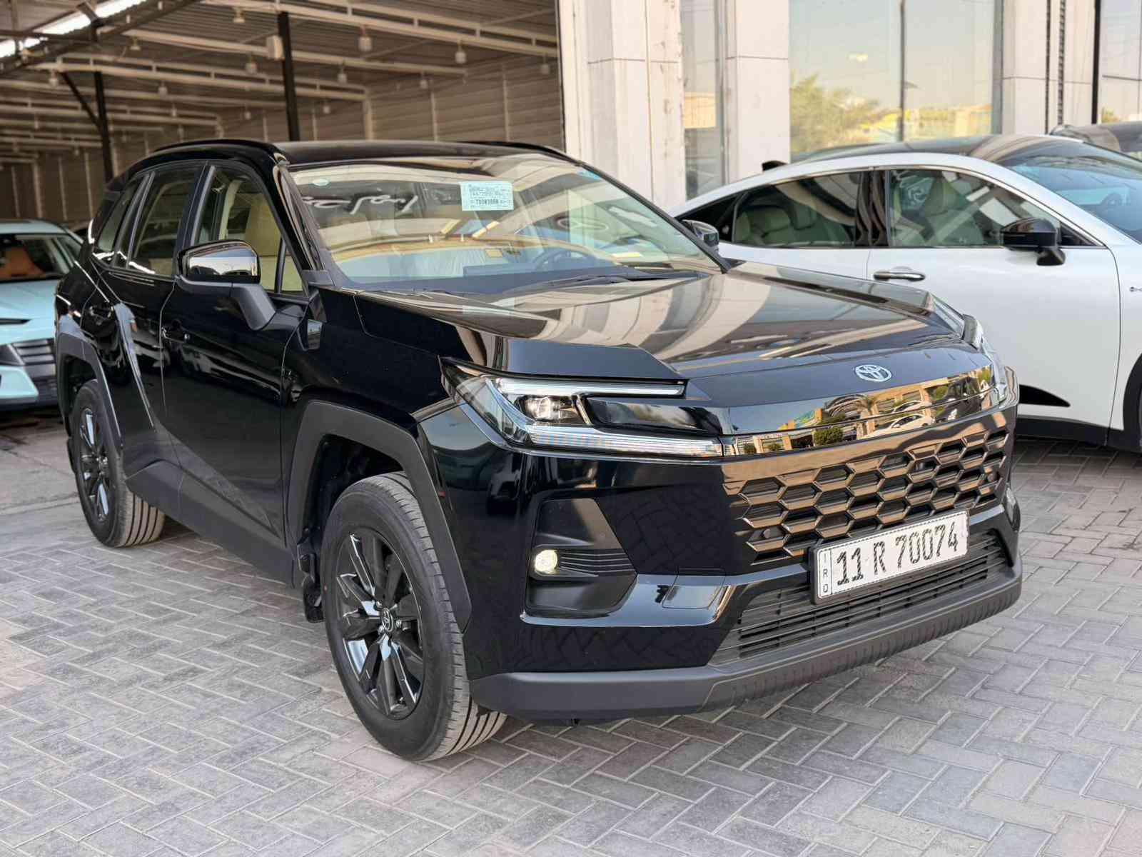 #المرغــوب_بالسـوق_العراقـي . 🇮🇶  وصلت حديثاً 🔻 🔥 TOYOTA RAV4 2026 🔥 الفخامة اليابانية + الاعتمادية + الأداء الاقتصادي ✨ إذا تدور على SUV عملية وأنيقة بنفس الوقت فالـ RAV4 2026 هي الخيار المثالي 😍 #تـويوتـا_راف_فـــور_2026_الجديدة_گليـآ..  نسخة الهايبرد : // ضمان الوكالـة 🔻باللون الاسود الملكي 💣 متوفرة بـشركة اسماعيل البلداوي لتجارة السيارات 🇮🇶. --------------------------------------- 📍 العنوان: بغداد – معارض جكوك – قرب بوابة الكاظمية 📍 المعرض: شركة إسماعيل البلداوي لتجارة السيارات 📞 للاستفسار والتفاصيل: *********** 📩 أو تواصل معنا عبر رسائل الصفحة بكل سهولة #شركة_اسماعيل_البلداوي_لتجارة_السيارات #        #عروض_السيارات #بغداد 
