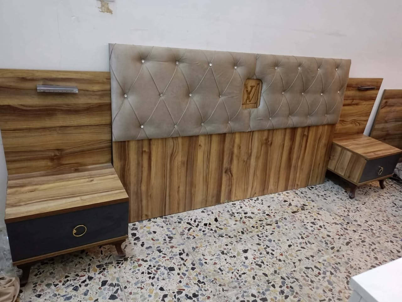 غرفة تركي 🇹🇷 مستخدام 5قطع  ✨✨
نضافه 90 💯
ابواب  💖
السعر 450 💖💸
مع شد🪛 ونقل 🚚  مجاني  داخل بغداد  محافظات بكروه


**إذا كنت صاحب هذا الإعلان وتريد حذفه لأي سبب، رجاءا أرسل رسالة إلى الدعم الفني**