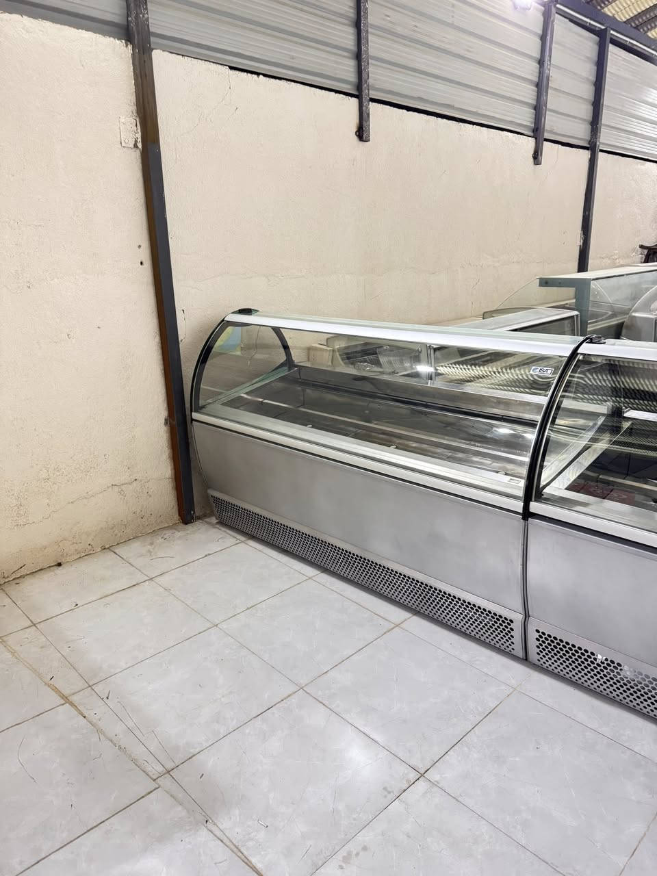 #معرض #الايطالي
عارضه lSA  ايزه ايطالي 🇮🇹
 16بلانك     220 سم
مستخدم قليل 
نضيفه جدآ 
كلشي بيه بلادي 
دبل كمبريسر 
سنكل فيز 
💫
السعر والتفاصيل مراسله الصفحه 
او الاتصال هـ  ***********
العنوان بصره  
#سيدحسين
