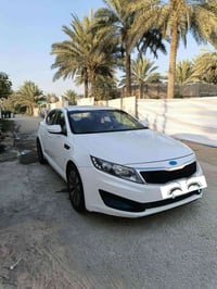 كيا اوبتمه خليجي موديل ٢٠١٤ مكينه ٢٠٠٠ بدون صبغ بدون تبديل بيه بارد شي...