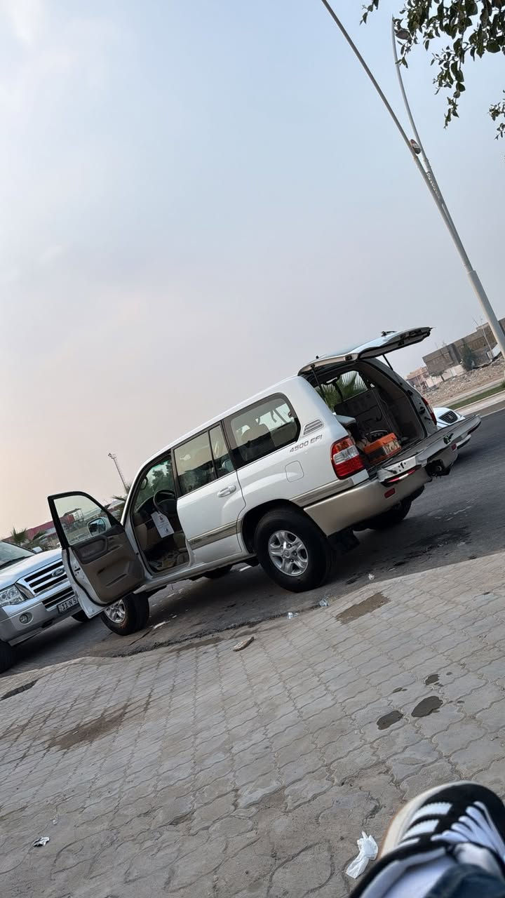 السلام عليكم
.

سياره مونيكه لاندكروز مديل 2000وارد خليجي  جديد  GXL فول مواصفات تنته

كير اوتماتيك  مكينه 6سلندر بلادي دواخل عسلي 

مكينه كير كارتون جديد

حداده جديده 

تايرات بالون 

ادوات ادوات بدون كص 

كفاله من الكص والسرقه وعشائرين

ارقام كليزي جديد متوئم سنويه وكاله لليشتري

مكان البصره

السعر 87مجال للشراي 

الشراي يتصل ***********
