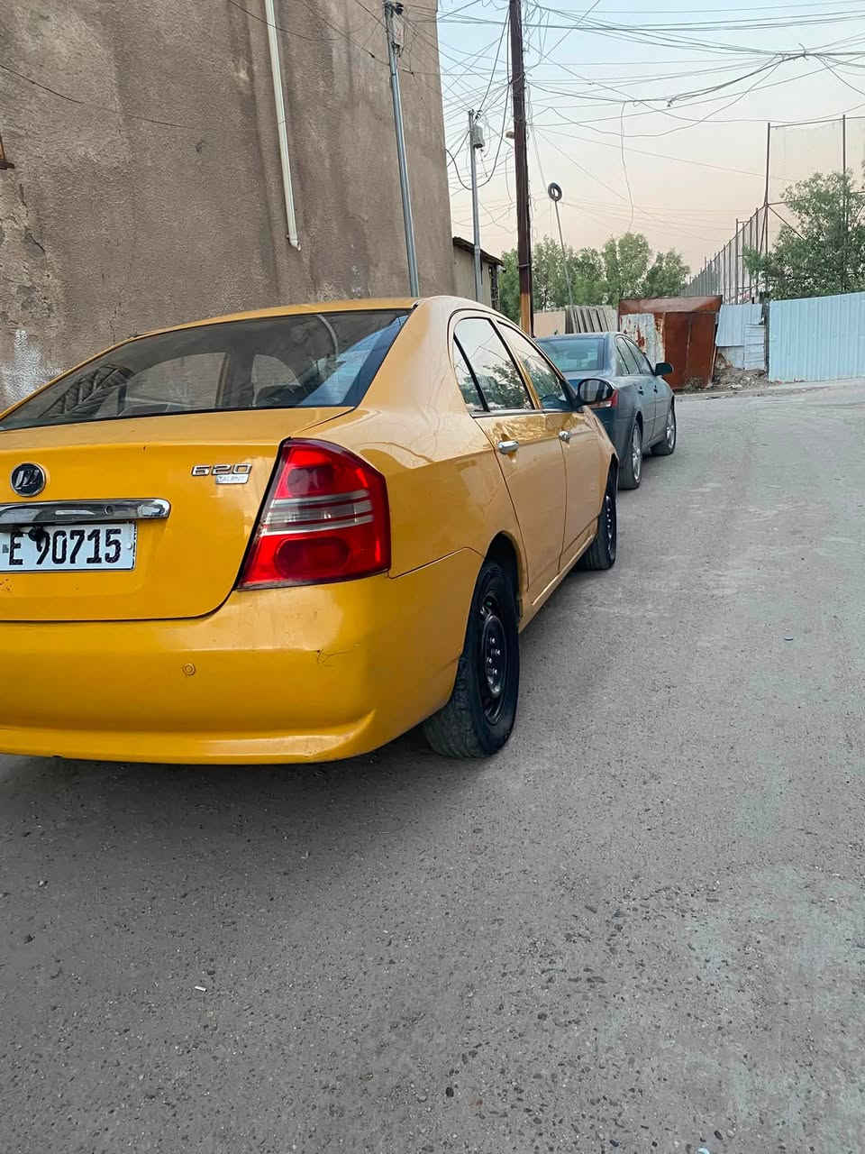 سلام عليكم سياره نيفان لبيع مديل ٢٠١٣ سياره حلوه خير من الله نقصه تبريد  وا بيه مكانات صبع محرك حلو خير من الله صدر نص عمر مصغره هيه وا غرامات سياره بسمي مكان سياره بغداد شعب اني مكلف بل نشر انتصل على صاحب الرقم *********** سعر 35 بي مجال

