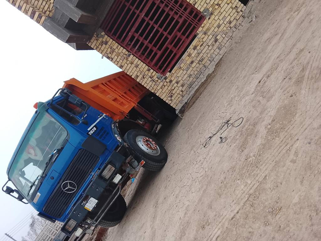 السلام عليكم البي موديل 75 مكينه 25 كير 130 قماره 86 مجموعه جيف رقم نجف سنويه 28 كلاب مكان السياره بابل الكفل *********** // *********** مكلف بالنشر الاستفسار اكثر ع الارقام
