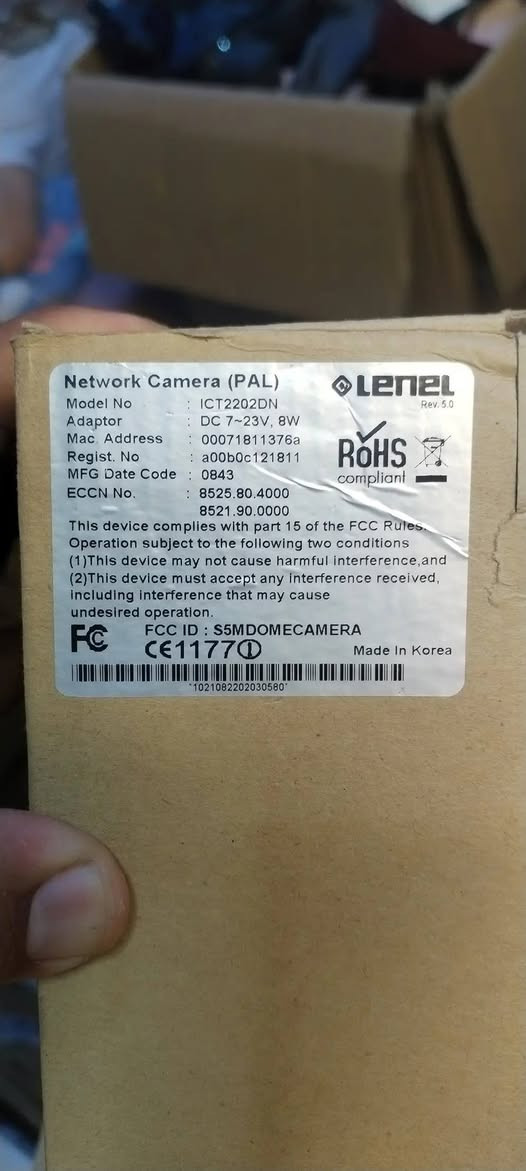 كاميرا مراقبة على شكل قبة (Dome Camera) تحمل العلامة التجارية Lenel.قد تكون مشابهة للموديل ICT2202DN الذي يعمل بتيار مستمر (DC) بجهد يتراوح بين 7-23 فولت.تتميز بفتحة عدسة واضحة وقبة سوداء للحماية سعرها 50الف دينار 
وبيها مجال


**إذا كنت صاحب هذا الإعلان وتريد حذفه لأي سبب، رجاءا أرسل رسالة إلى الدعم الفني**