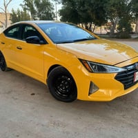 النترا للبيع موديل ٢٠٢٠ أمريكي مكينه ٢٠٠ السياره بيها جاملق أمامي وبني...