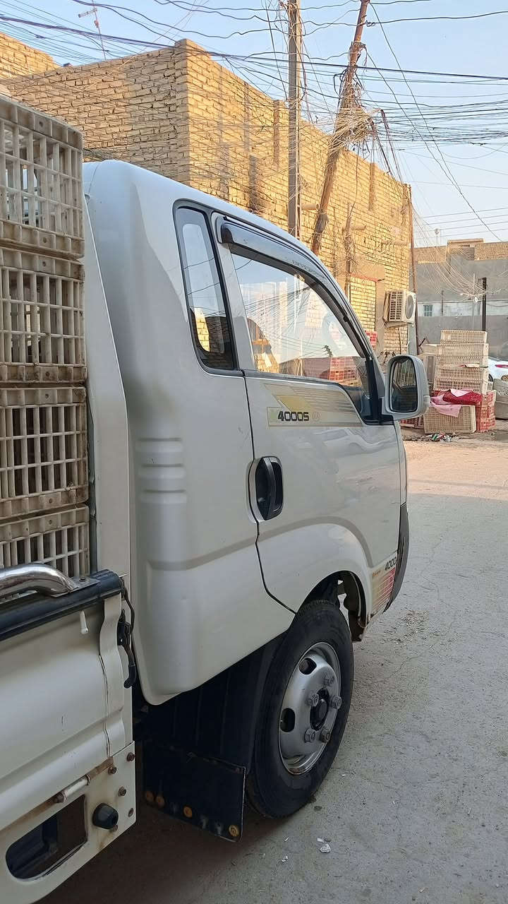 كيا فحل مفتوح 
موديل 18 كفاله سنويه جديده هزه
مكينه كير اكسل كفاله
تبريد ثلج
حداديه جديده
سياره جاهزه م̷ـــِْن كلشي 
 بسمي تحويل مباشر 
رقم قادسيه 
مكاني شطره
السعر 140 وبيه مجال
***********
