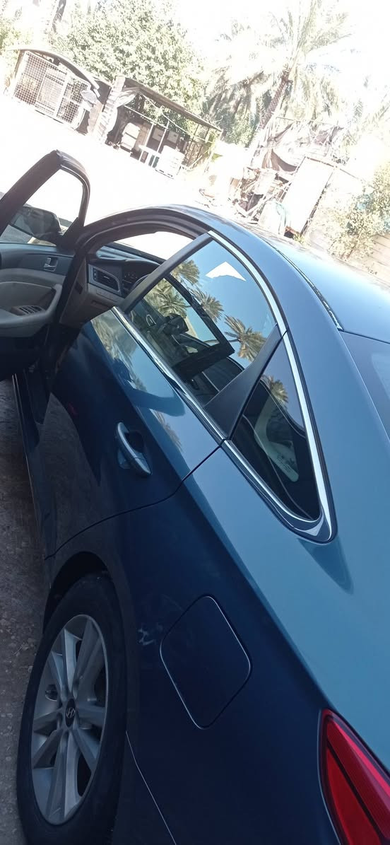 سوناتا 2015 للبيع...
مبدل بيها بنيد وباب . الباب نفس اللون 
السعر ١٢٥
للاستفسار *********** موجود واتساب
