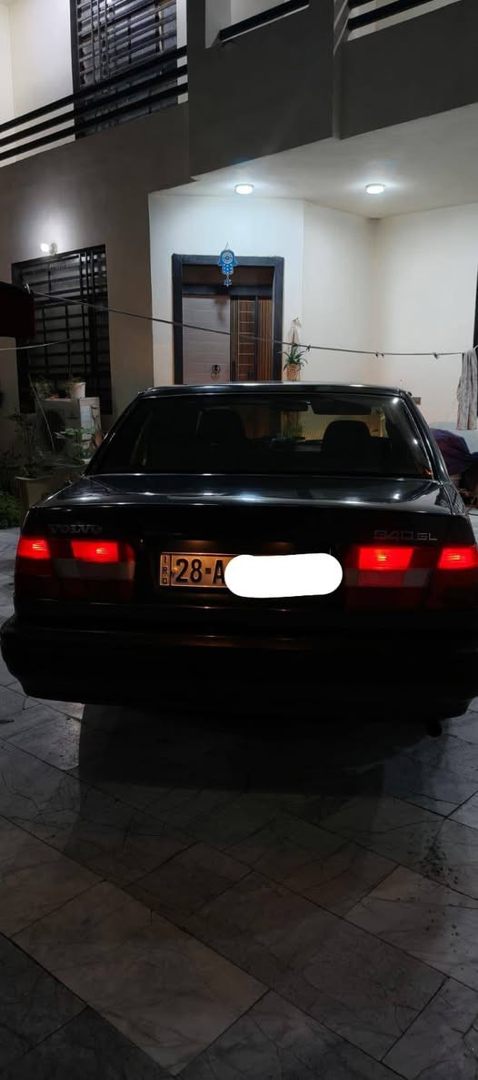 فالفو 1992 زيتوني للبيع 940GL 

مكينه وكير بلادي مكفولات 
حدادية جديدة
تبريد شغال ثلج 
تايرات جدد 
دواخل كلش نضيفة وبلاد 
كهربائيات شغالة 
السعر 68 وبيها مجال 

***********
