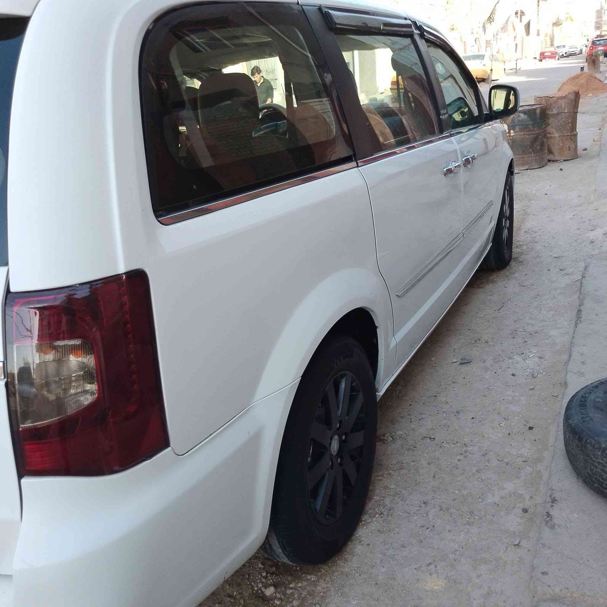 للبيع دوج كرفان كلايسر موديل 14 رقم بغداد سياره جاهزه 

*********** باقي تفاصيل والسعر بالاتصال
