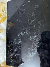 ريدمي باد SE • ٢٥٦ • شاشة مكسورة