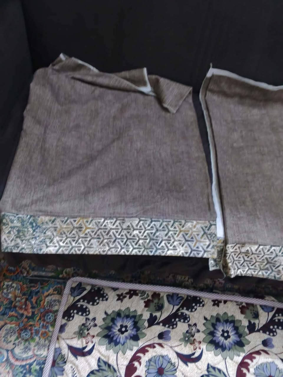 زولية  ب٢٥  مفرش  ب٢٠      غطوات  تخم   جديدة  مقدفة٠ب٢٥   لشراي مجال   واتس ***********
